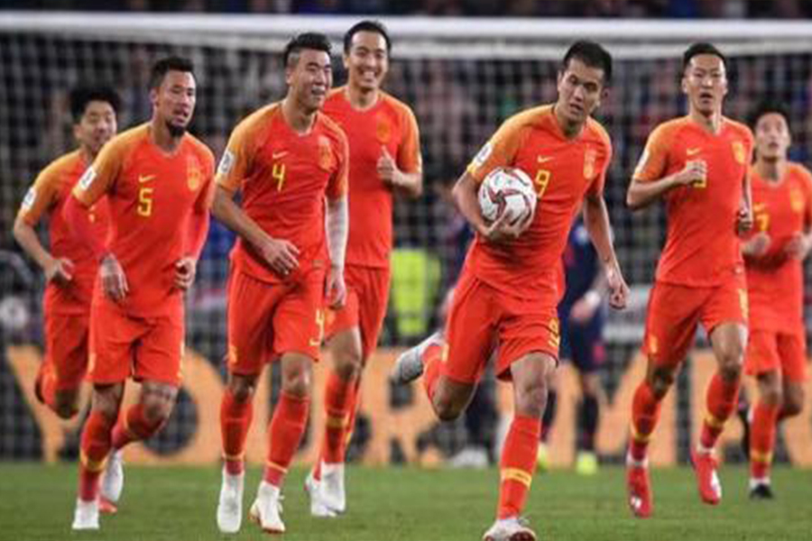 东亚杯日本失误,东亚杯最后战0比1不敌朝鲜