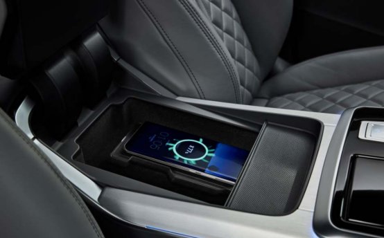 奥迪q8马克西姆,q8和马克西姆