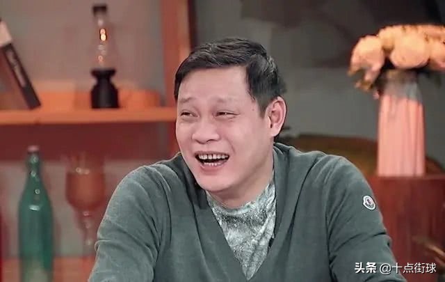 范志毅大女儿和二女儿同框,范志毅谈女儿在家中的地位