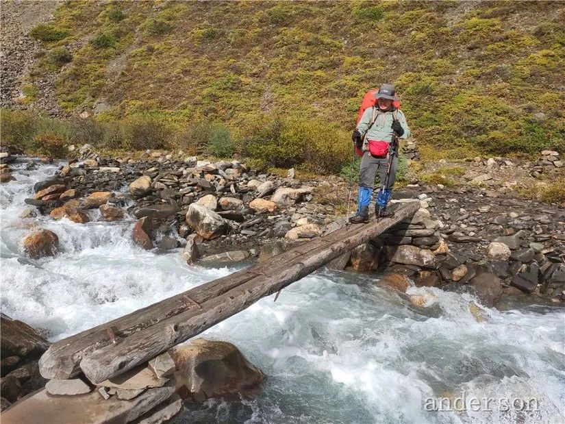 陪着贡嘎过仲秋，深夜听到女生的尖叫（上）