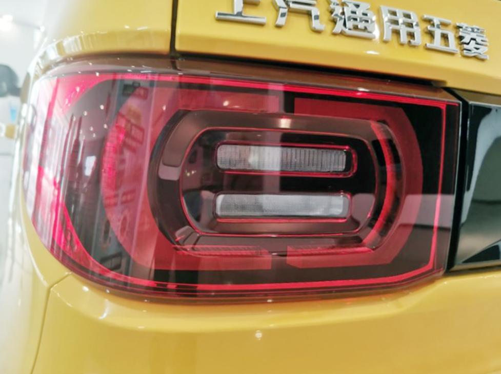 五菱马卡龙现车广东,五菱马卡龙裸车