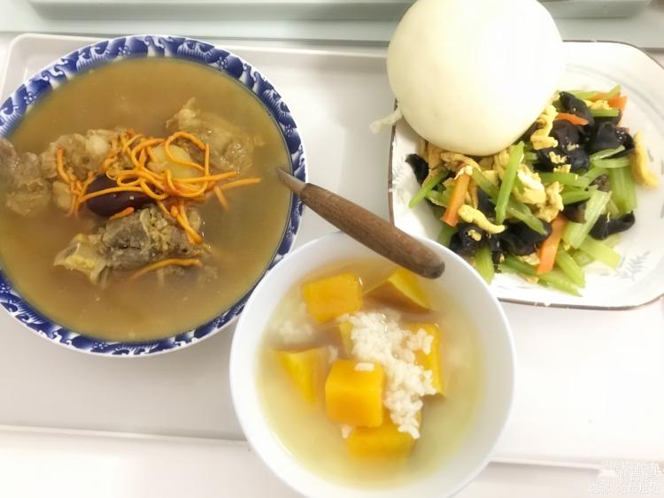 作为一枚妊糖高产妇，月子里这样吃，吃出心得，记录一下菜谱