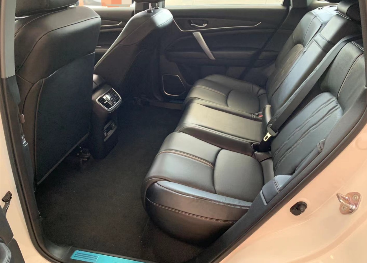 ur-v和冠道有啥区别,本田ur-v说比冠道大一点是真的吗