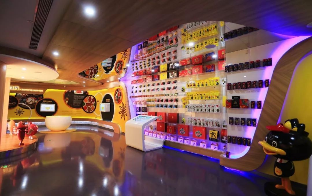 周黑鸭加盟门店多少家,2020年周黑鸭600家特许加盟店