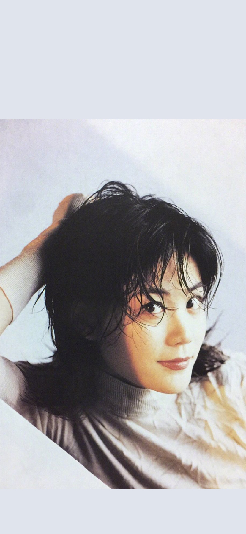 壁纸丨50岁的王菲，还是那个遗世独立的仙女