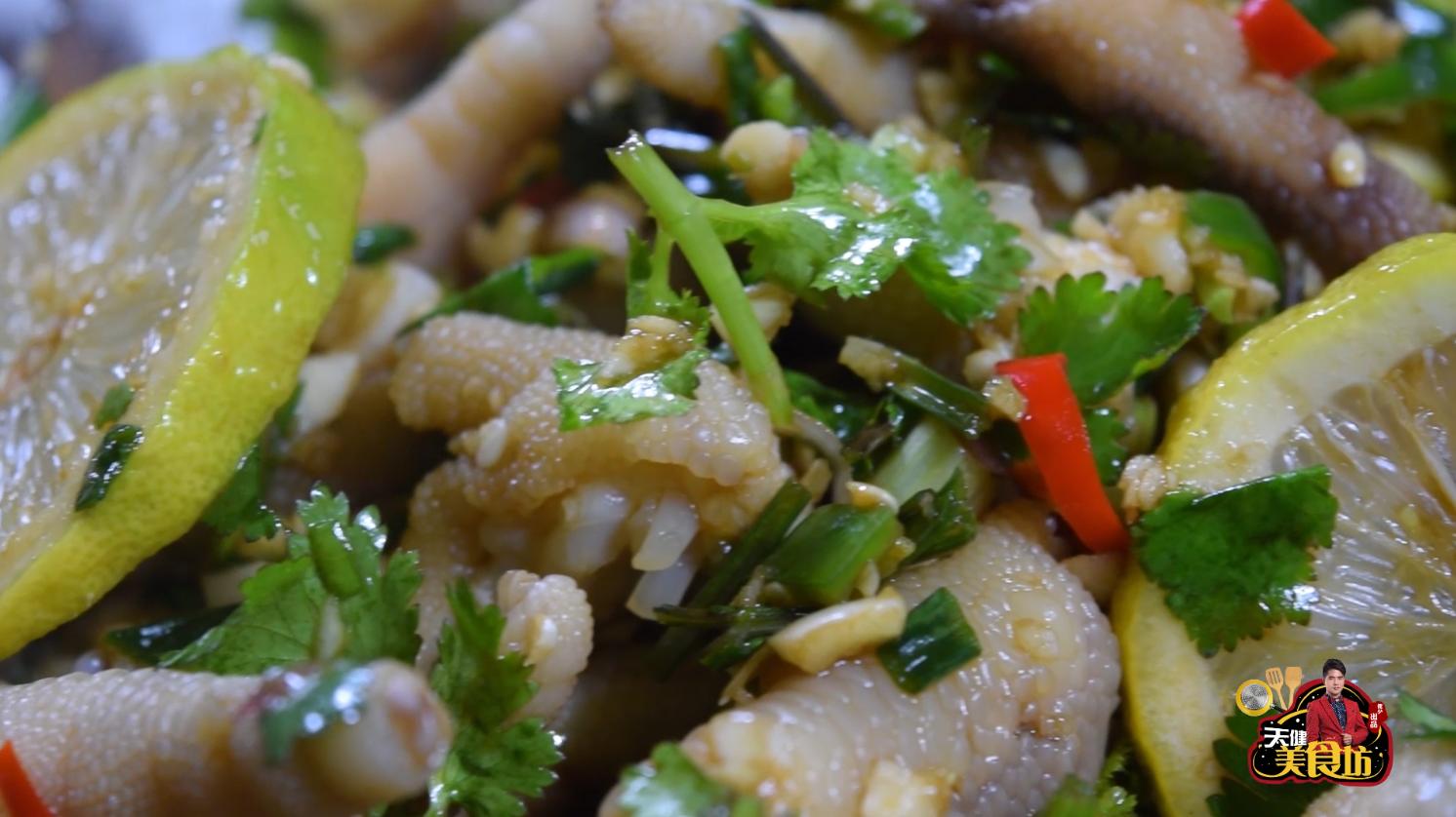 鸡爪这样做酸辣爽口吃起来真过瘾,鸡爪这样做香辣入味好吃又下饭