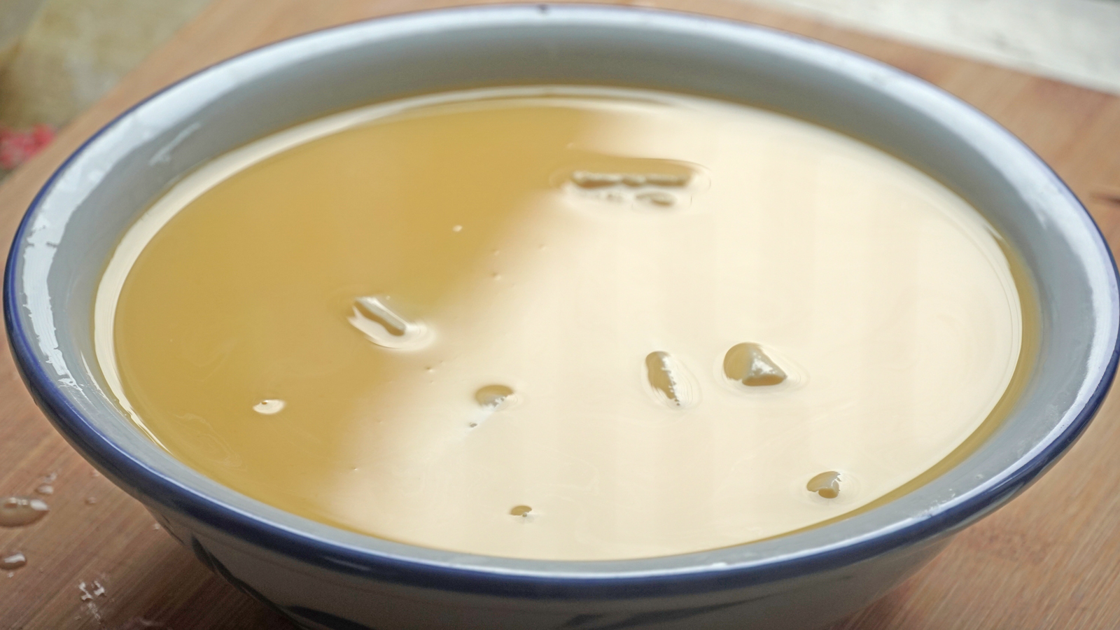 女人四十岁后多吃这三种食物,女人到30岁常吃6种食物可年轻