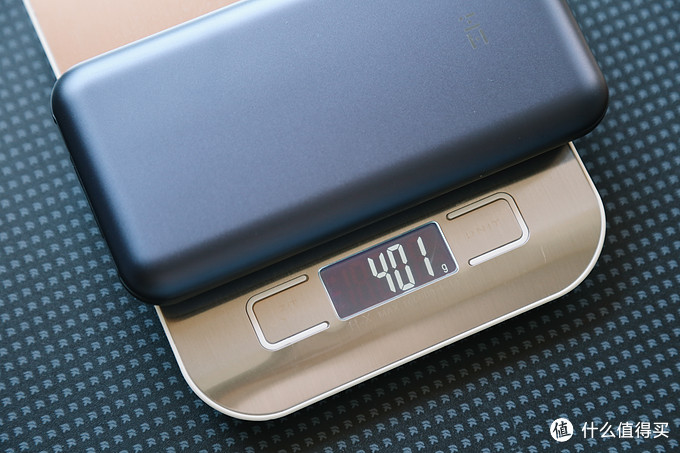 iphone无线充跟数据线有什么区别,iPhone数据线和充电头推荐