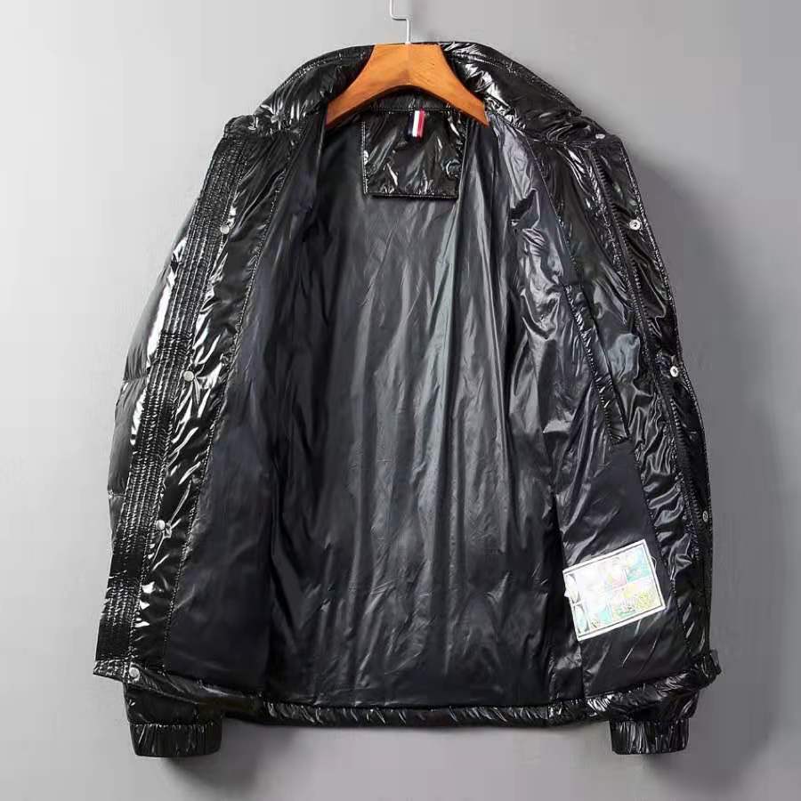 蒙口羽绒服波尔多红复刻,蒙口羽绒服高仿和正品有区别吗