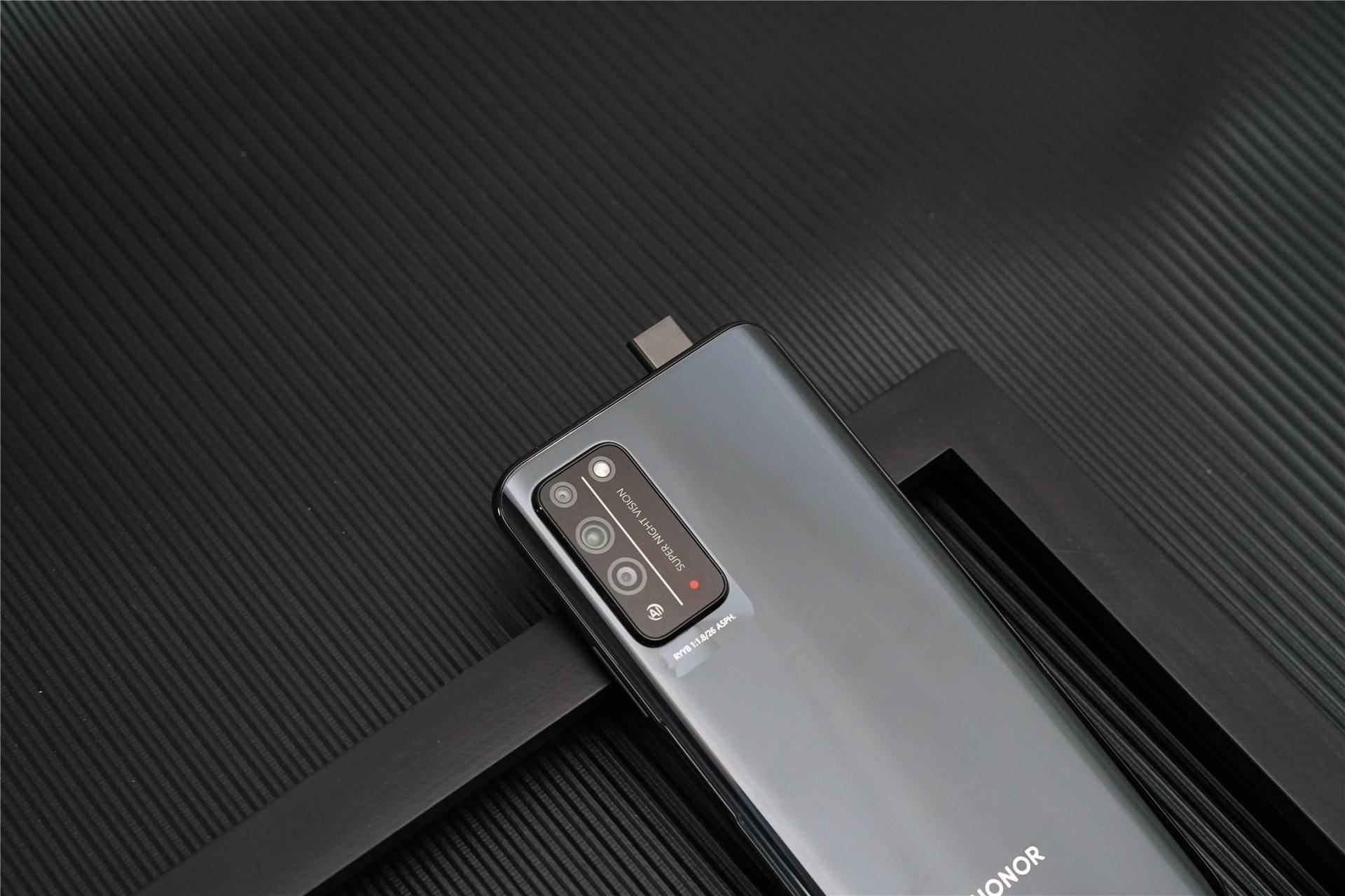 入门级5g手机推荐光荣x10,光荣x10是5g手机价格为什么这样低