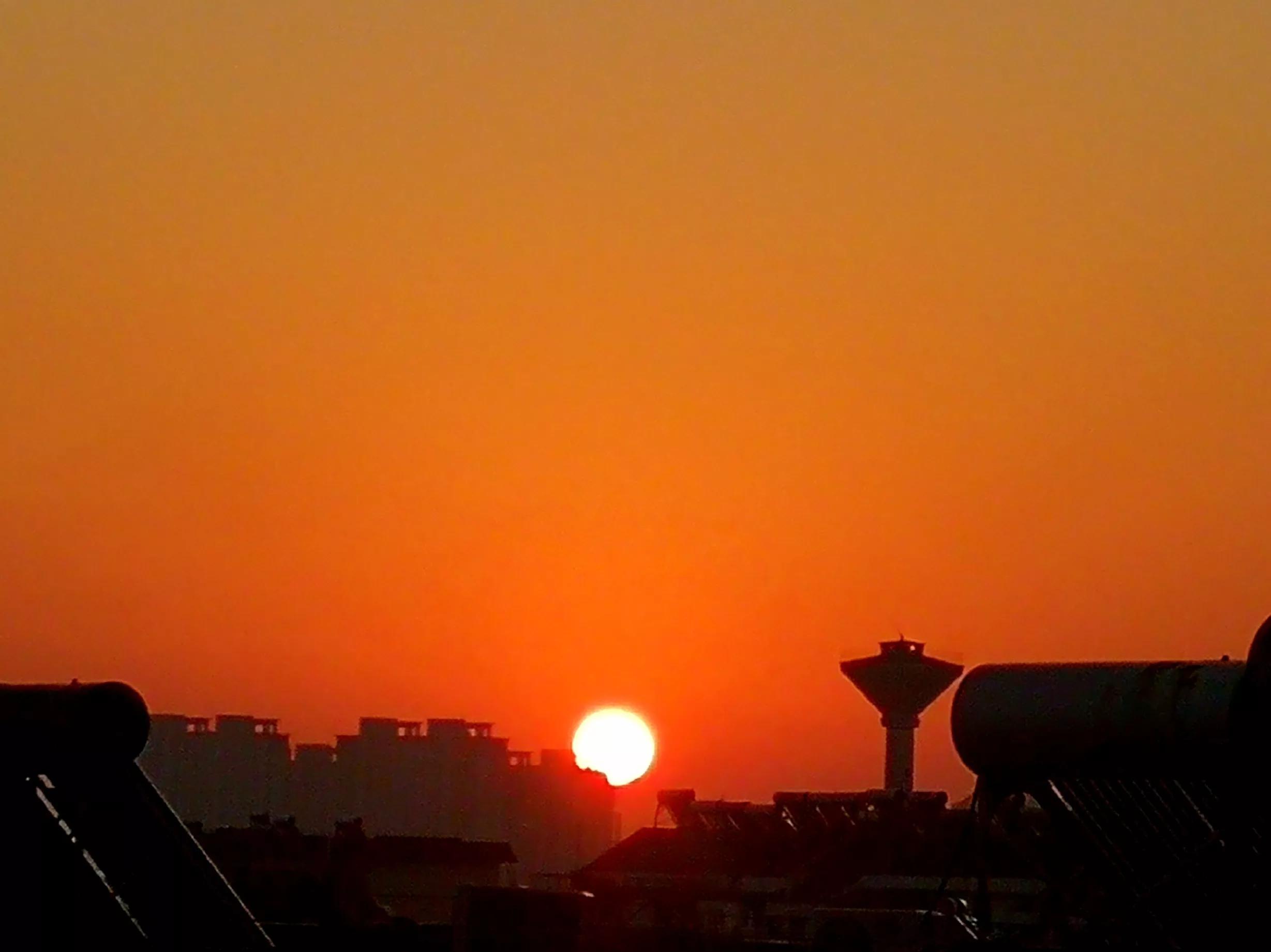 月嫂都有什么功效与作用及禁忌,月子中心与月嫂的利与弊