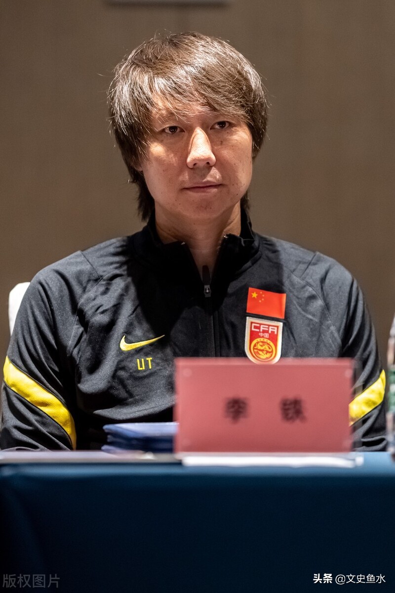 啪啪两巴掌，打在国足日吹的脸上