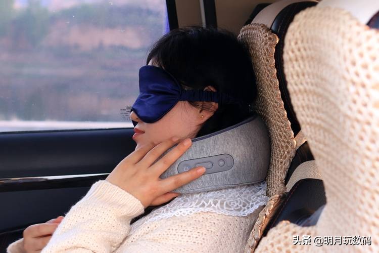 美国u型颈椎枕,u型按摩颈椎枕测评