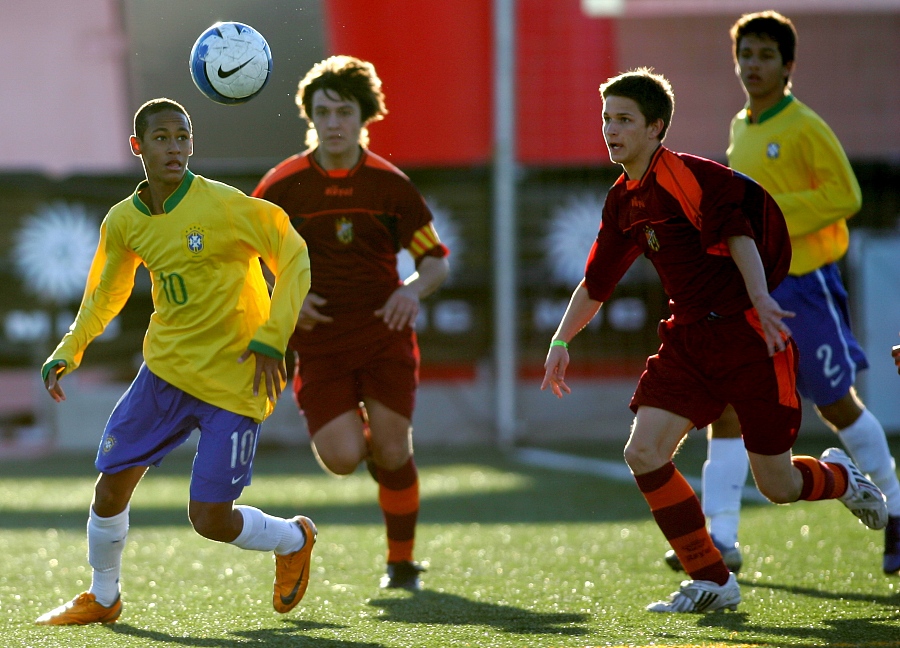 曾经的光头强和现在的光头强,曾经的光头强现在的光头强