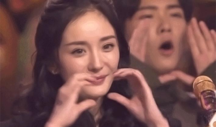 还不练起来？眼型独特，眼波流转，这样的眼睛谁不爱