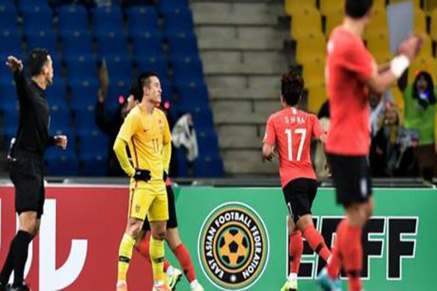 东亚杯日本失误,东亚杯最后战0比1不敌朝鲜