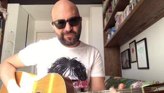 共同战疫：意大利的薇娅和李佳琪