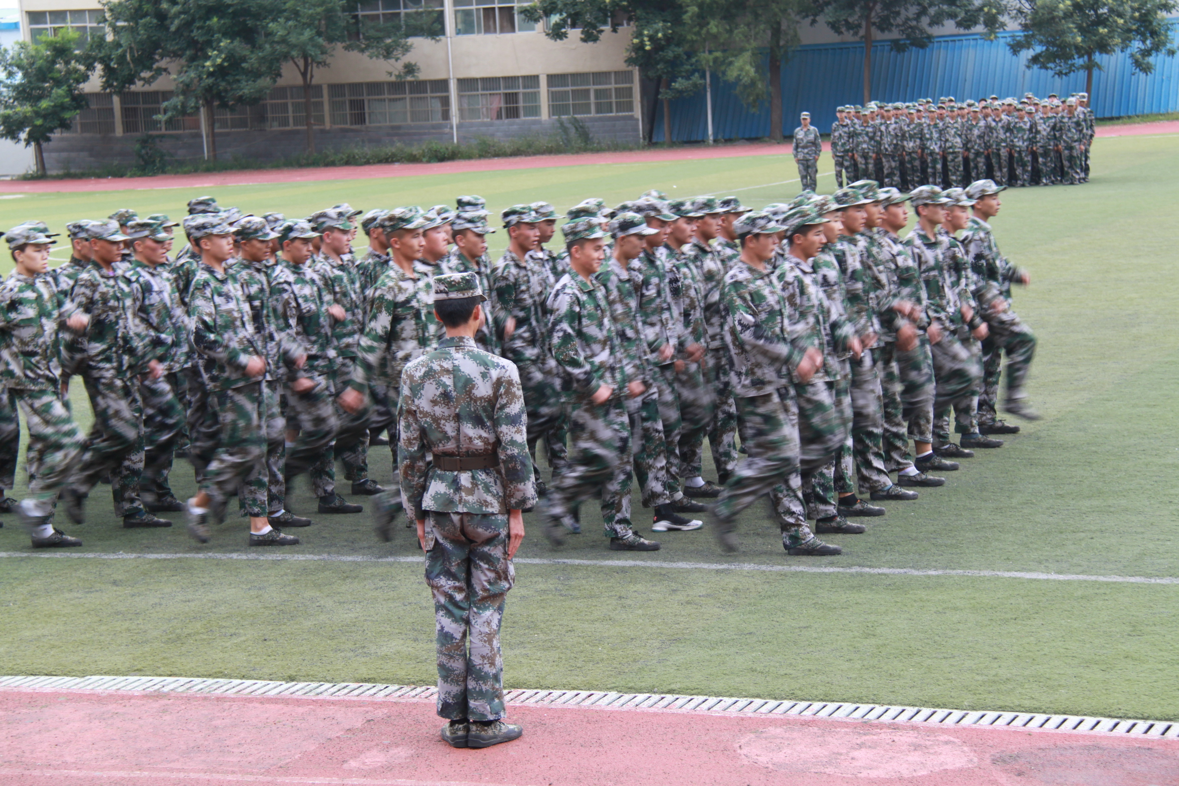 举行国防教育总结表彰暨开学典礼,甘肃国防技工学校