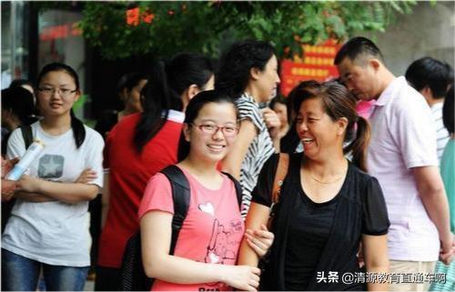 上大学有必要把户口迁走嘛,考上大学迁户口好还是不迁好