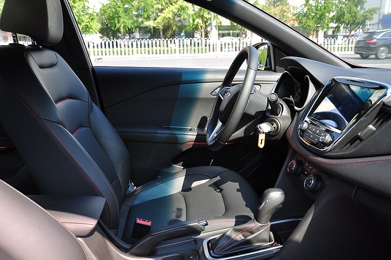 全新雪佛兰科鲁泽48v轻混系统讲解,雪佛兰科鲁泽48伏轻混可以入手吗