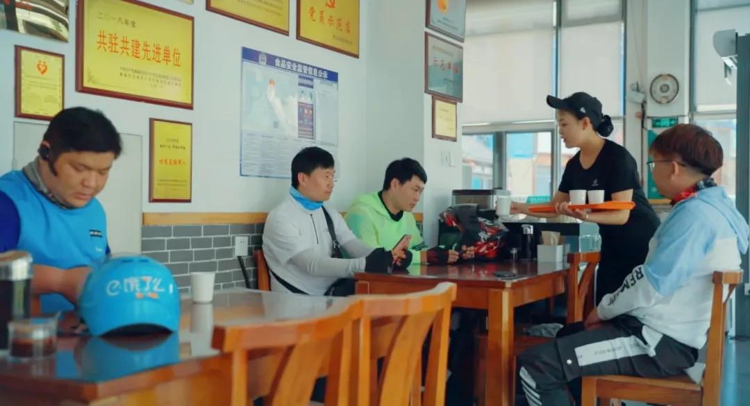 红色物业微幸福,红色物业暖人心