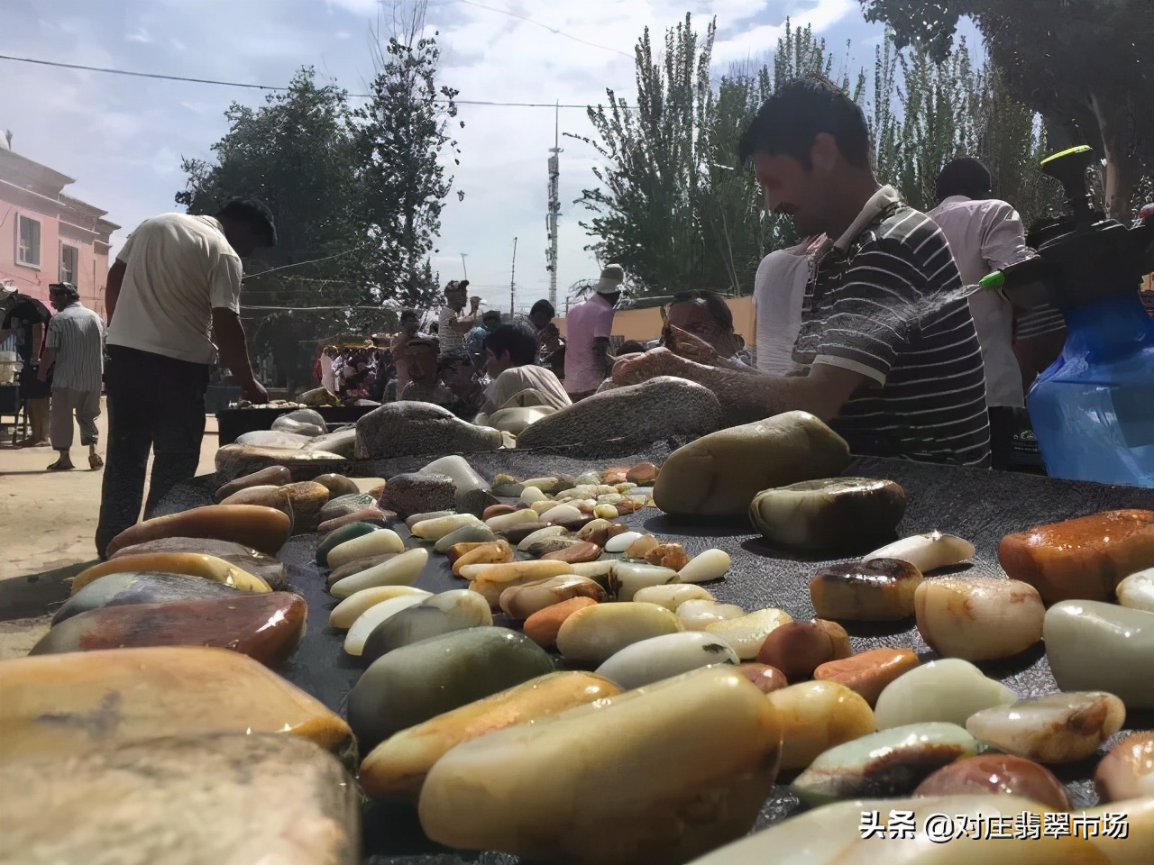 产自新疆和田玉才是真正的和田玉,和田玉是不是只产于和田