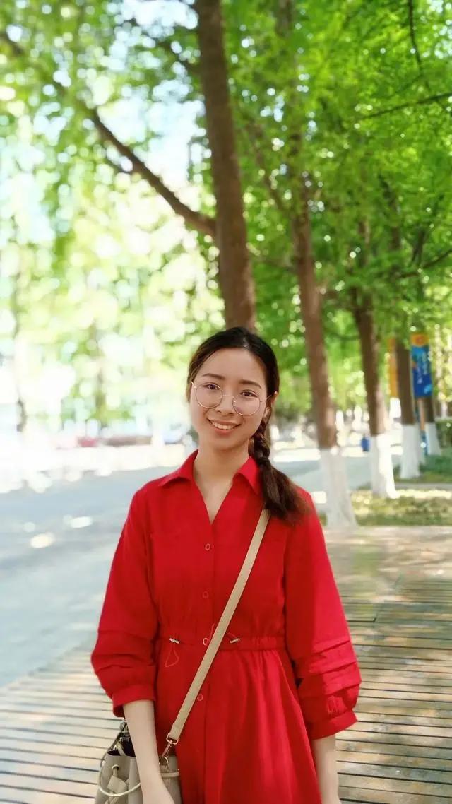 社会应取下有色眼镜，中职生已考上了985、211、还有清华大学