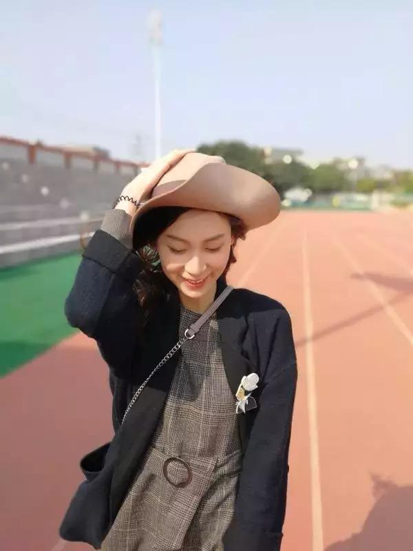 她们说穿过最满意的一件大衣，是这件！