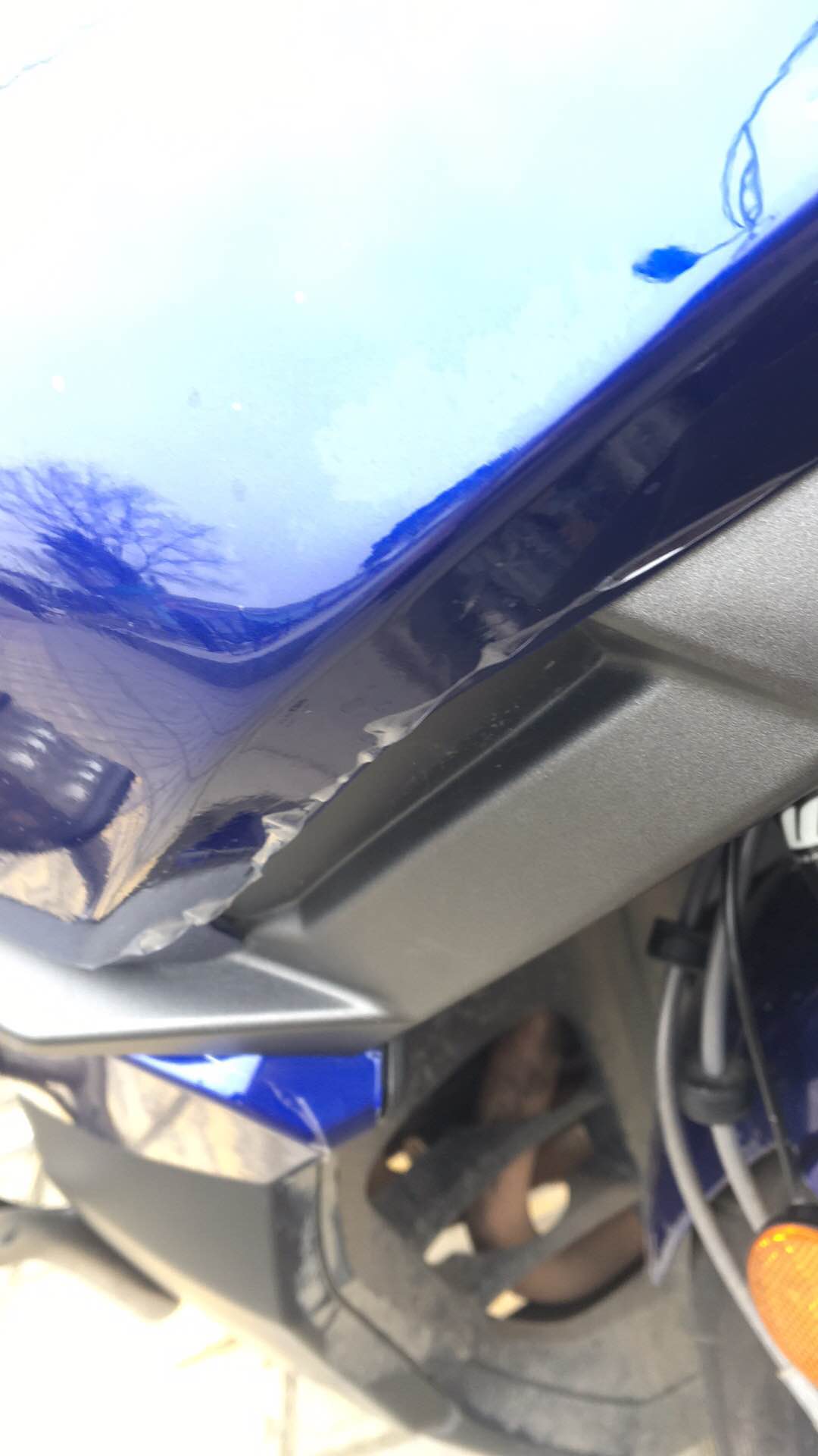 解密隐形车衣背胶的秘密,哪种隐形车衣不流胶