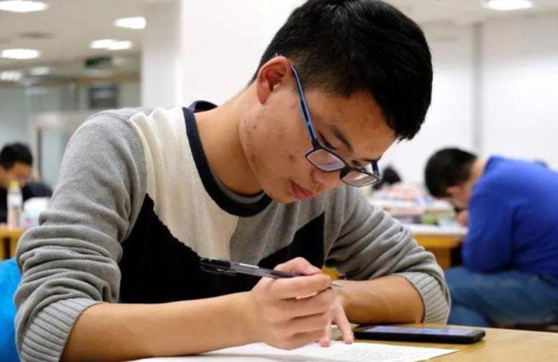 毕业以后才知道学硕专硕区别,学硕和专硕差别真的很大吗