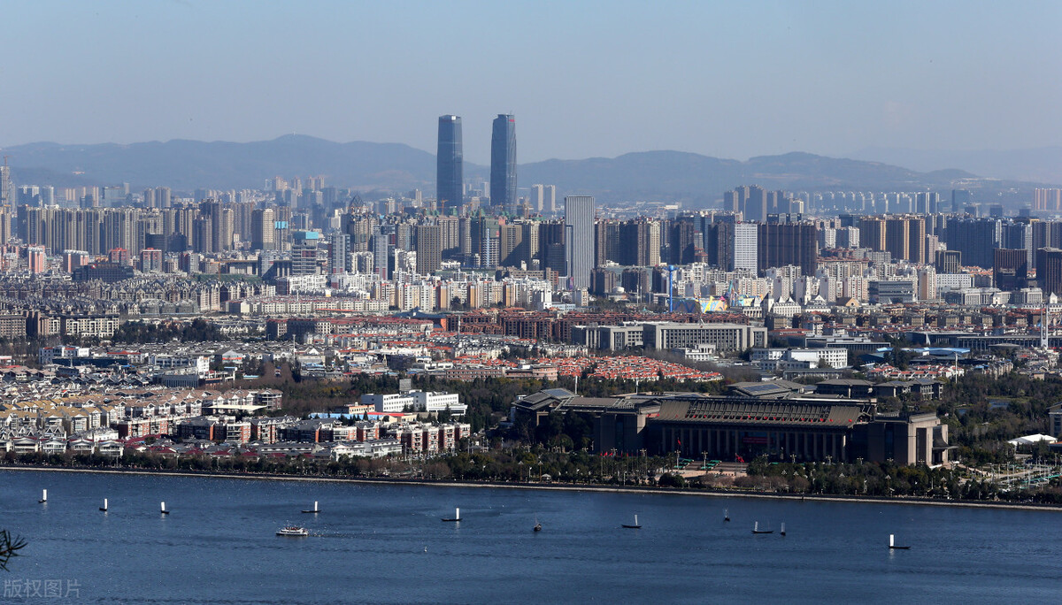 中央确定昆明特大城市，滇东曲靖玉溪红河昭通为省会付出了什么？