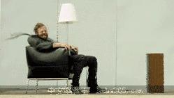 为了在大风中优雅行走，人类都做过哪些沙雕尝试？