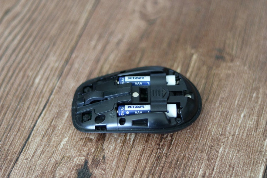 xtarvc4plus充电器评测,xtar1.5v充电电池质量好吗