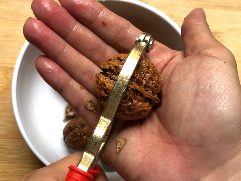 三伏天核桃煮鸡蛋能祛风湿吗,小暑节气吃鸡蛋核桃