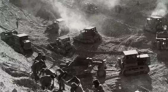 察尔汗盐湖的记忆，文/七师马黎明