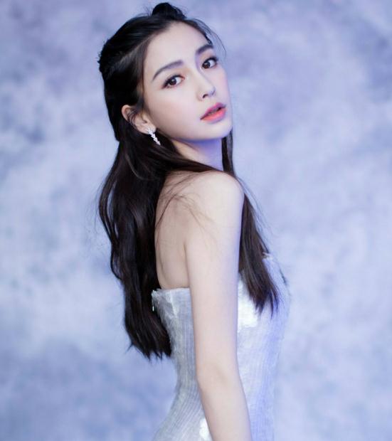 baby见贝克汉姆穿的什么鞋,杨颖贝克汉姆又同框了