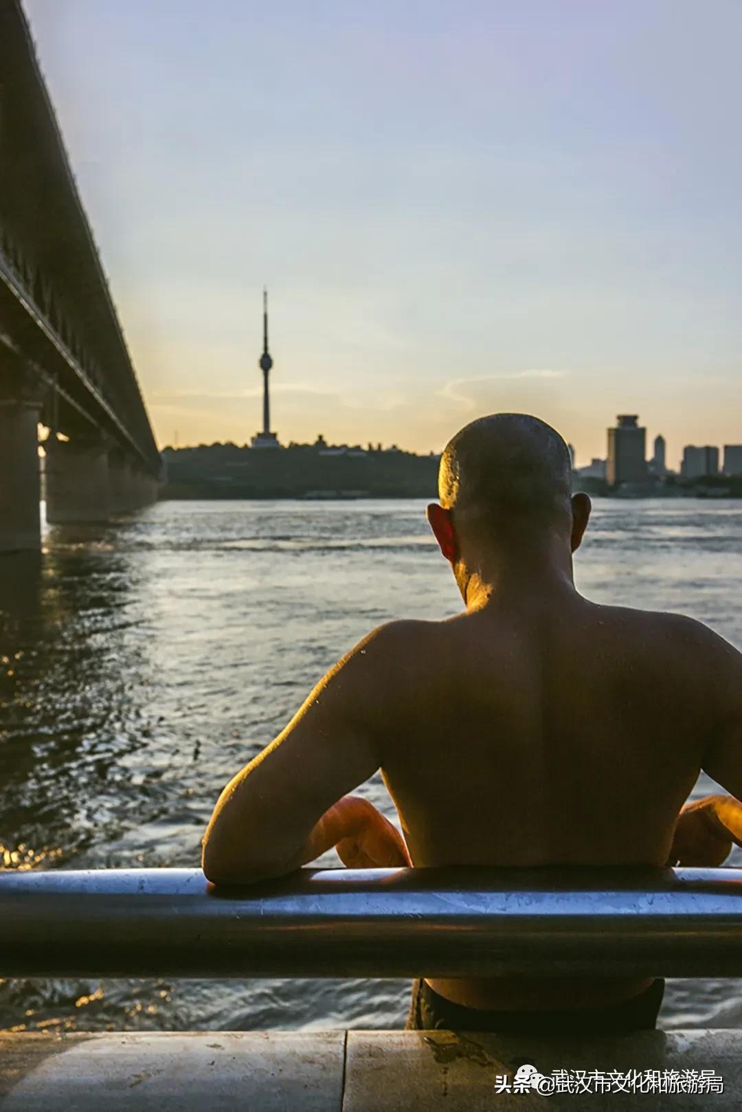 武汉渡江节获奖,3-6岁佩奇