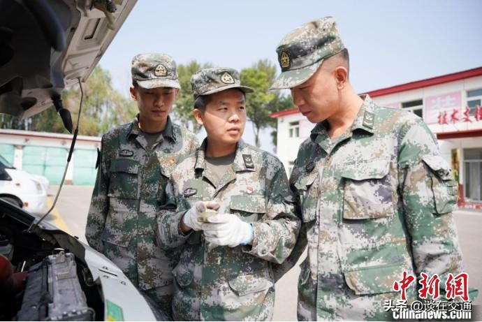 汽车兵如何立足本职岗位,九零后汽车修理工