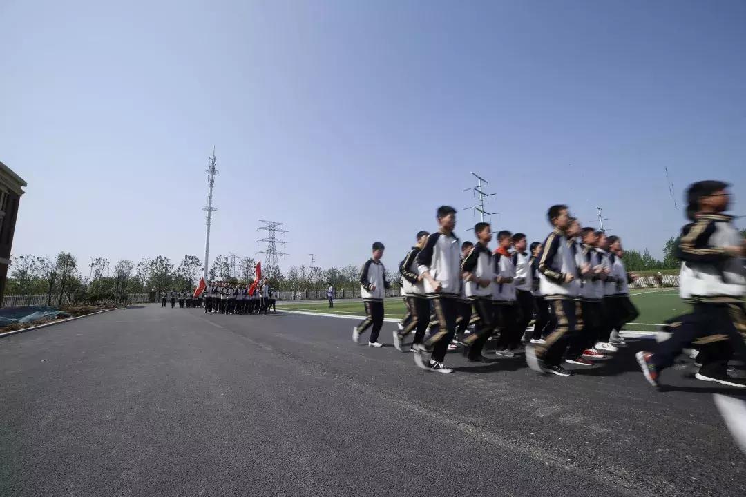 南阳第2完全学校,南阳第三个完全学校