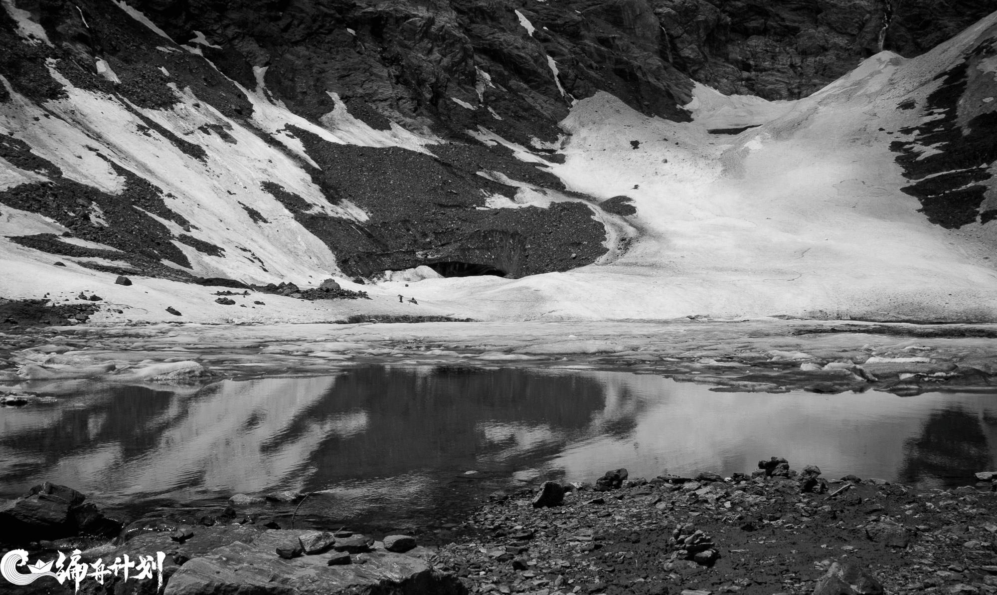 在海拔4200米，自己发电联机玩《暗黑2》的三天