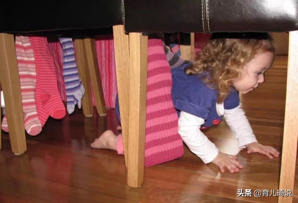 适合冬天宝宝室内游戏,下雨天适合孩子室内玩的游戏