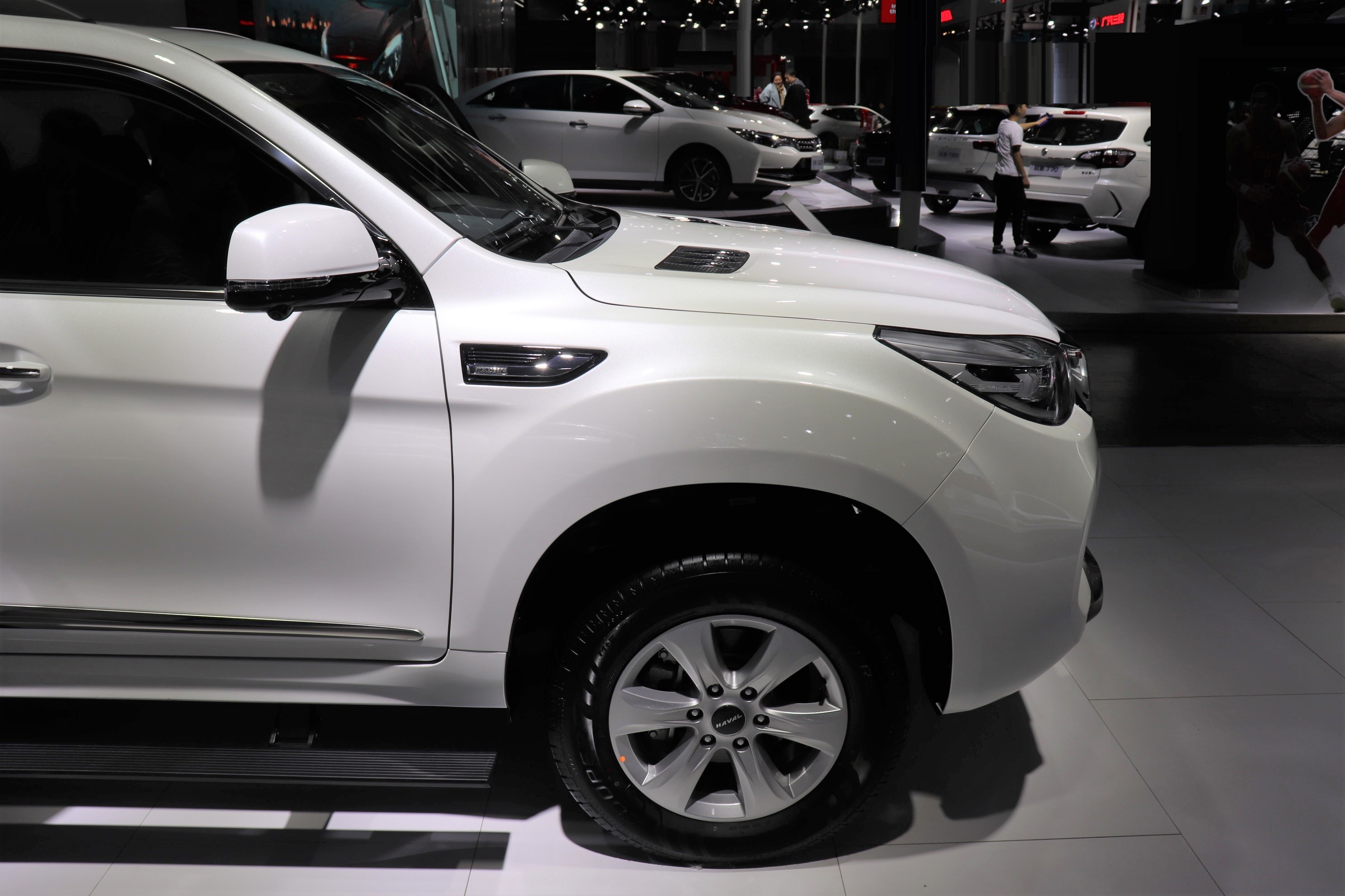 试驾哈弗h9,哈弗h9与普拉多驾驶感受区别