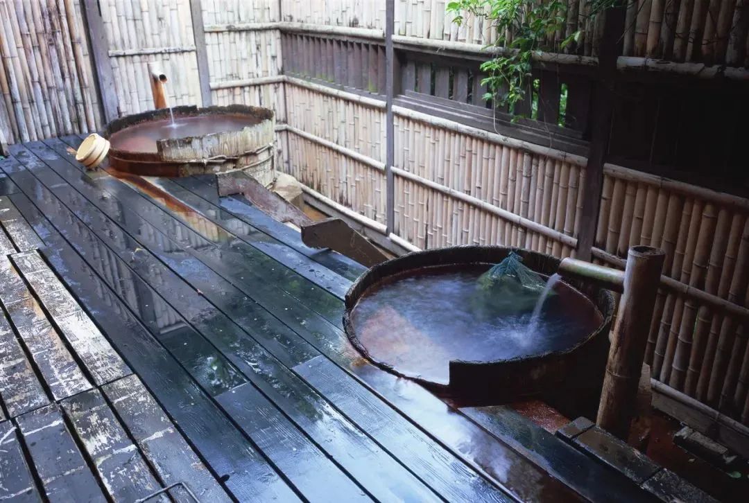 节假日该给女朋友家准备点什么,周末要给女朋友带什么