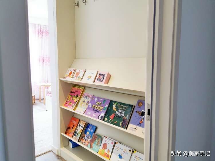 沙发不靠墙摆放书柜效果图,客厅沙发不靠墙的书柜