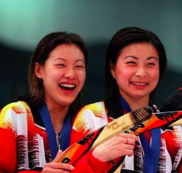 跳水员伏明霞照片,跳水冠军伏明霞个人简历