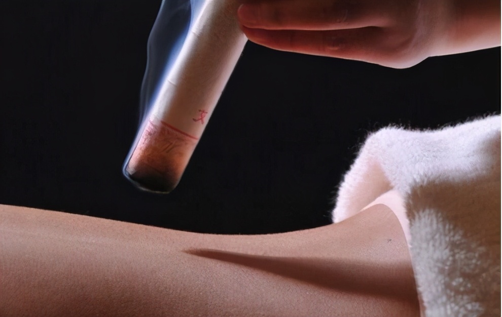 艾灸腰痛怎么灸,补肾艾灸灸哪个穴位最好得快