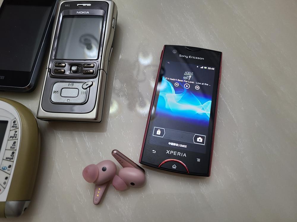 九年前的安卓小机皇，闲鱼50元入手，当个MP3*放播**器真香