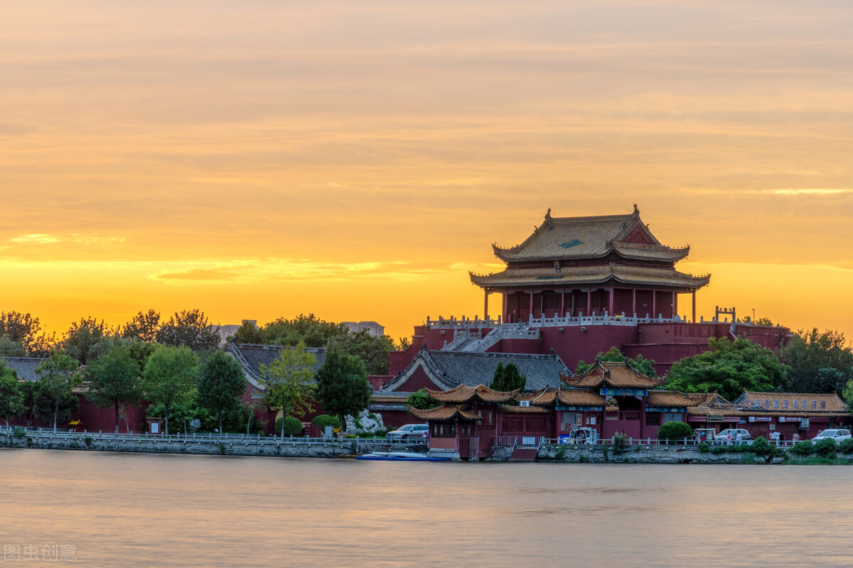 高俅做过苏轼的书童,苏轼认识高俅吗