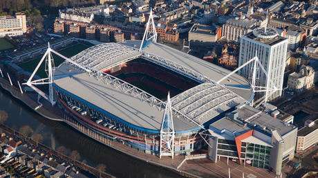 哪些球场可以全封闭,全球有多少个高尔夫球场