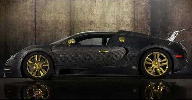 石油大亨的黑色定制跑车,黄金布加迪威龙玩具车
